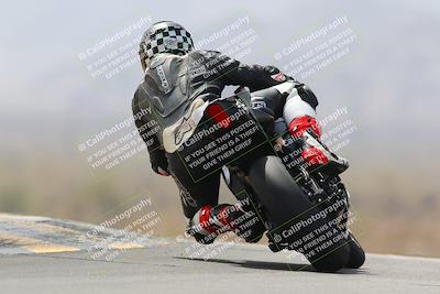 media/Apr-10-2022-SoCal Trackdays (Sun) [[f104b12566]]/Turn 9 Backside (1120am)/